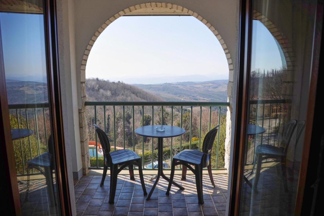 Hotel Ristorante Al Brunello Di Montalcino Zewnętrze zdjęcie