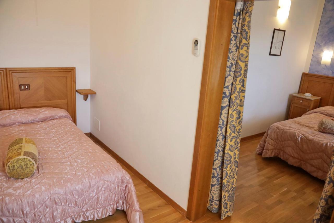 Hotel Ristorante Al Brunello Di Montalcino Zewnętrze zdjęcie