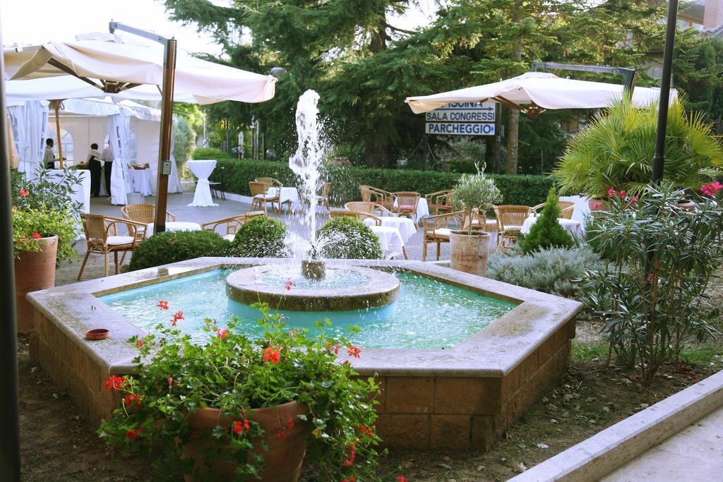 Hotel Ristorante Al Brunello Di Montalcino Zewnętrze zdjęcie