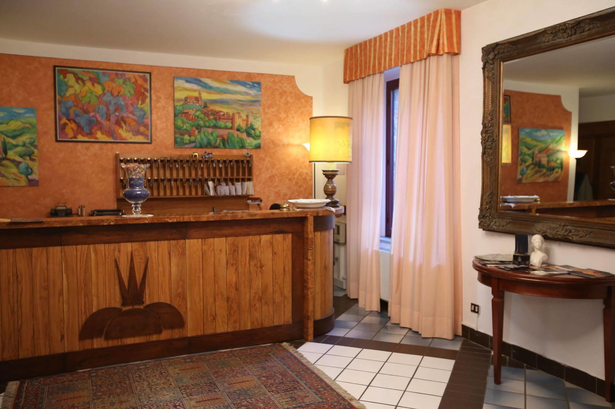 Hotel Ristorante Al Brunello Di Montalcino Zewnętrze zdjęcie